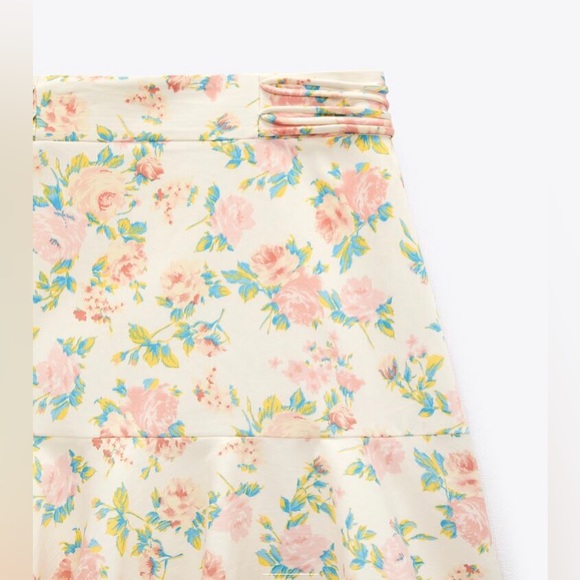 Zara Floral Print Skirt - Picture 4 of 11